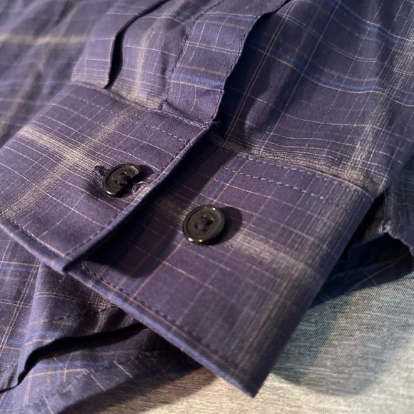 Calvin Kelvin blue long sleeve button up shirt with white/blue checker. - Picture 2 of 3